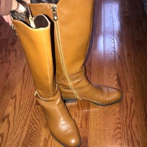 Riding boots